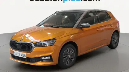 Usado Skoda Fabia Style 95 CV (69 kW) 2022 Naranja Utilitario
