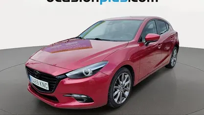 Usado Mazda 3 Edition 150 CV (110 kW) 2018 Rojo Utilitario