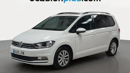 Käytetty VW Touran Advance 116 HP (85 kW) 2016 Valkoinen Tila-auto