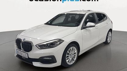 Begagnad BMW 118 140 HK (102 kW) 2020 Vit Halvkombi