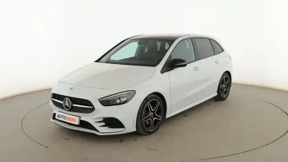Usado Mercedes B200 AMG line 150 CV (110 kW) 2022 Blanco Utilitario