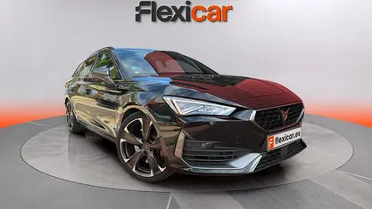 Usado Cupra Leon 310 CV (228 kW) 2022 Negro Familiar