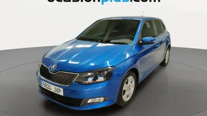Usado Skoda Fabia 75 CV (55 kW) 2016 Azul Utilitario