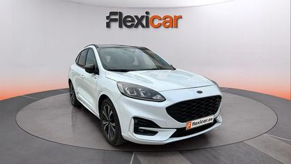 Usado Ford Kuga ST-Line 182 HP (133 kW) 2024 Branco SUV