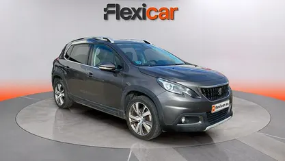 Usado Peugeot 2008 Allure 120 CV (88 kW) 2019 SUV