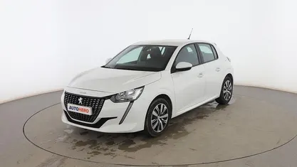 Usado Peugeot 208 Active 101 CV (74 kW) 2020 Blanco Utilitario