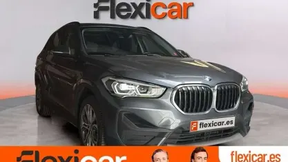 Usado BMW X1 140 CV (102 kW) 2021 Gris SUV