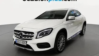 Usado Mercedes GLA200 AMG 156 CV (114 kW) 2017 Blanco SUV