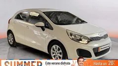 Blanco Usado 2014 Kia Rio Berlina | 8490 € (Precio justo)