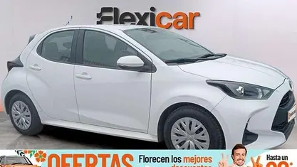 Usado Toyota Yaris Hybrid Active 116 CV (85 kW) 2021 Utilitario