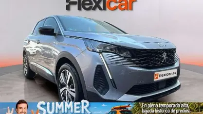 Usado Peugeot 3008 Active 136 CV (100 kW) 2024 Gris SUV