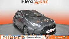 Usado 2024 Toyota Yaris Hybrid Style Berlina | 23.490 € (Precio justo)