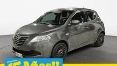 Usado 2015 Lancia Ypsilon Utilitario | 8450 € (Precio justo)