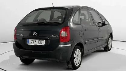Usado Citroën Xsara Exclusive 90 HP (66 kW) 2004
