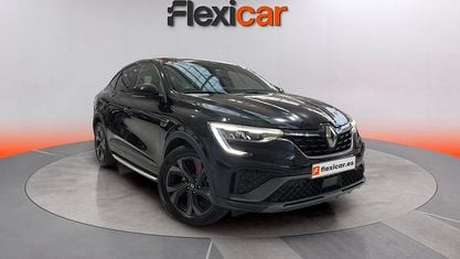 Usado Renault Arkana RS Line 145 CV (106 kW) 2021 Negro SUV