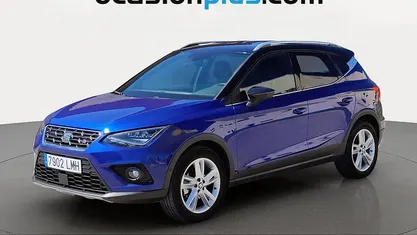 Usado Seat Arona FR 90 CV (66 kW) 2021 Azul SUV