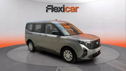 Usado Ford Tourneo Courier Active 125 CV (91 kW) 2024 Gris Monovolumen