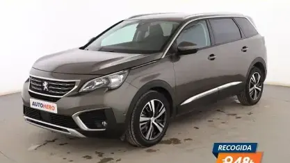 Usado Peugeot 5008 Allure 130 CV (95 kW) 2020 Gris SUV