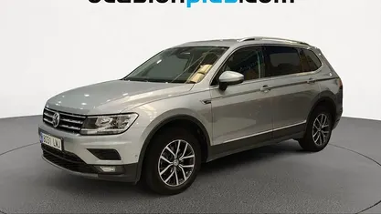 Usado VW Tiguan Allspace Advance 150 CV (110 kW) 2021 Gris plata SUV