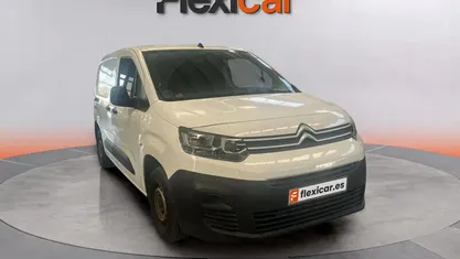 Usado Citroën Berlingo 103 CV (75 kW) 2019 Blanco Monovolumen