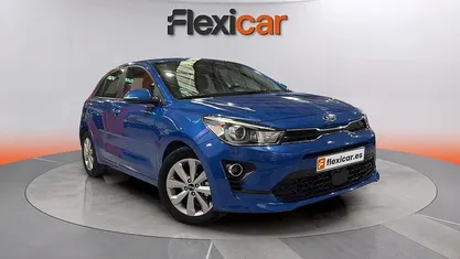 Usado Kia Rio 84 CV (61 kW) 2021 Azul Utilitario