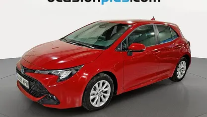 Usado Toyota Corolla Active 140 CV (102 kW) 2024 Rojo Utilitario