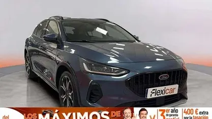 Używany Ford Focus Active 155 KM (114 kW) 2022 Niebieski Sedan/Limuzyna