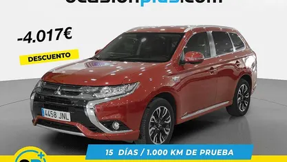 Rojo Usado 2016 Mitsubishi Outlander P-HEV SUV | 15.973 € (Buen precio)