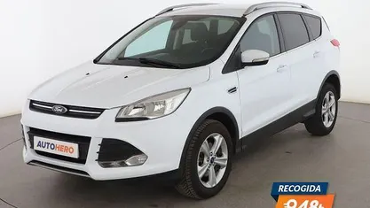 Blanco Usado 2015 Ford Kuga Trend SUV | 11.099 € (Buen precio)