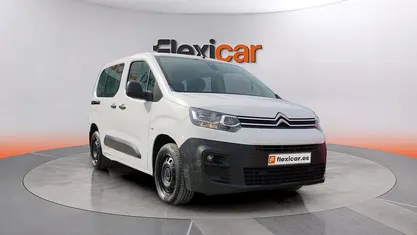 Usado Citroën Berlingo Live 102 CV (75 kW) 2021 Blanco Monovolumen