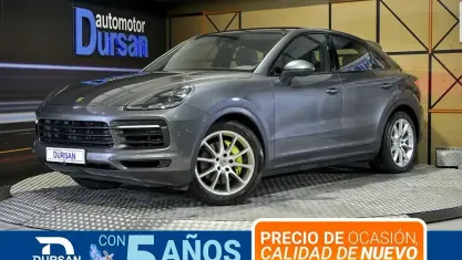 Usado Porsche Cayenne 462 CV (339 kW) 2021 Gris / plata SUV