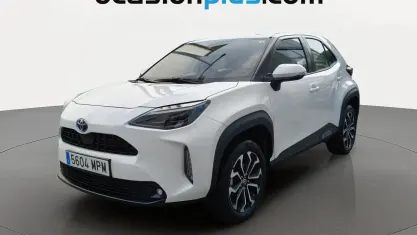 Usado Toyota Yaris Cross Active 116 CV (85 kW) 2024 Blanco SUV
