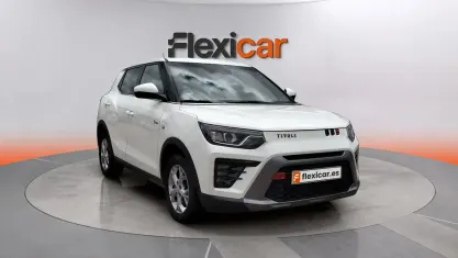 Usado SsangYong Tivoli 150 HP (110 kW) 2024 Branco SUV