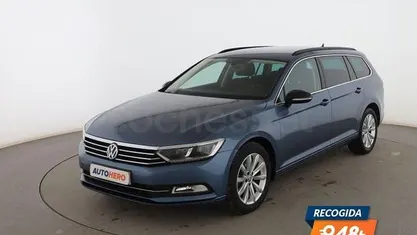 Usado VW Passat Advance 120 CV (88 kW) 2018 Azul Familiar
