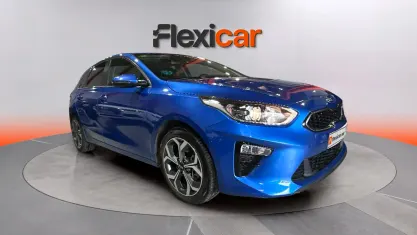 Usado Kia Ceed 115 CV (84 kW) 2020 Azul Utilitario