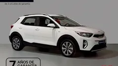 Usado 2022 Kia Stonic SUV | 17.000 € (Precio justo)