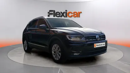 Usado VW Tiguan Edition 125 CV (91 kW) 2018 Negro SUV