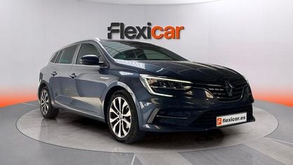 Używany Renault Mégane GrandTour Techno 140 KM (102 kW) 2022 Niebieski Kombi