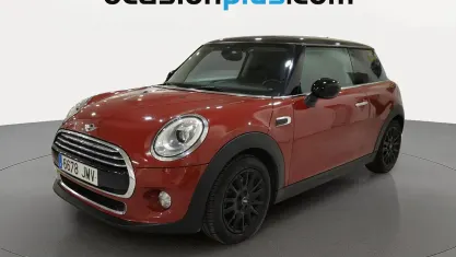 Usado Mini Cooper D 116 CV (85 kW) 2016 Rojo Utilitario