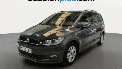 Usado VW Touran Business 150 CV (110 kW) 2021 Gris Monovolumen