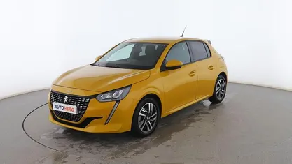 Amarillo Usado 2021 Peugeot 208 Allure Utilitario | 14.699 € (Precio justo)