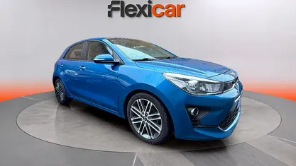 Usado Kia Rio 100 CV (73 kW) 2021 Berlina