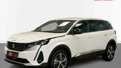 Usado Peugeot 5008 Allure 130 CV (95 kW) 2023 SUV