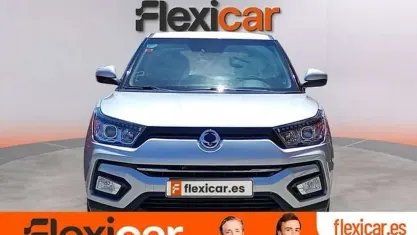 Usado SsangYong Tivoli 128 CV (94 kW) 2019 Gris SUV