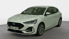 Gris plata Usado 2023 Ford Focus ST-Line Utilitario | 17.719 € (Precio justo)