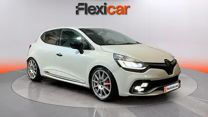 Usado Renault Clio IV Trophy 220 CV (161 kW) 2016 Blanco Utilitario