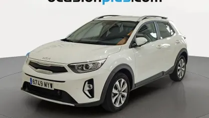 Usado Kia Stonic 101 CV (74 kW) 2025 Blanco SUV