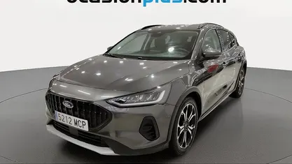 Usado Ford Focus Active 155 CV (114 kW) 2022 Gris Utilitario