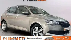 Gris Usado 2018 Skoda Fabia Ambition Berlina | 9690 € (Super precio)