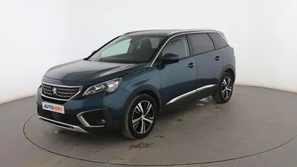 Usado Peugeot 5008 Allure 130 CV (95 kW) 2018 Verde SUV